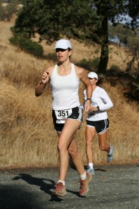 Starting the Mount Diablo 10K, with the woman behind me pushing the pace.
